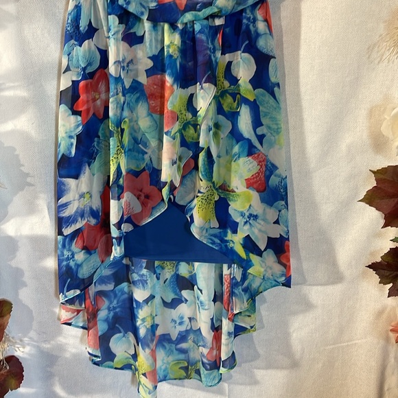 Floral dress - Picture 3 of 3